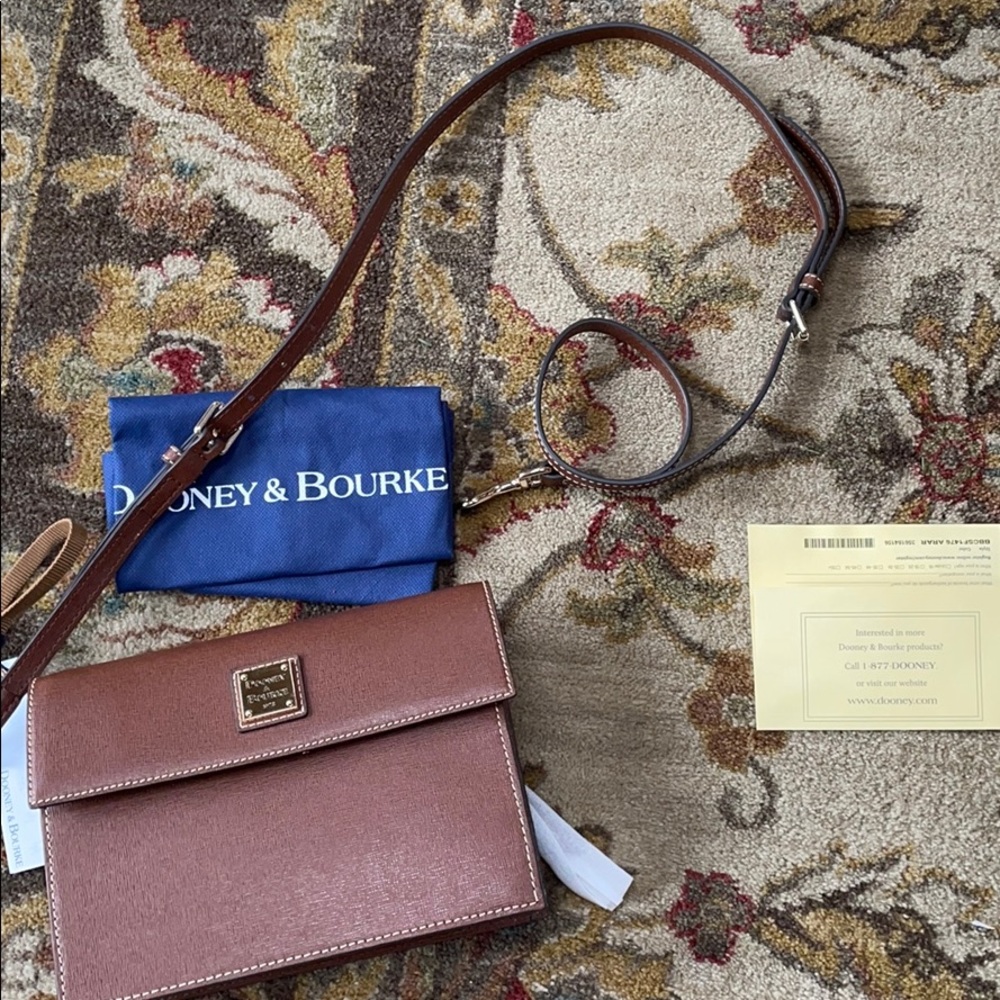 DOONEY AND BOURKE CROSSBODY BAG BRAND NEW WITH TAG